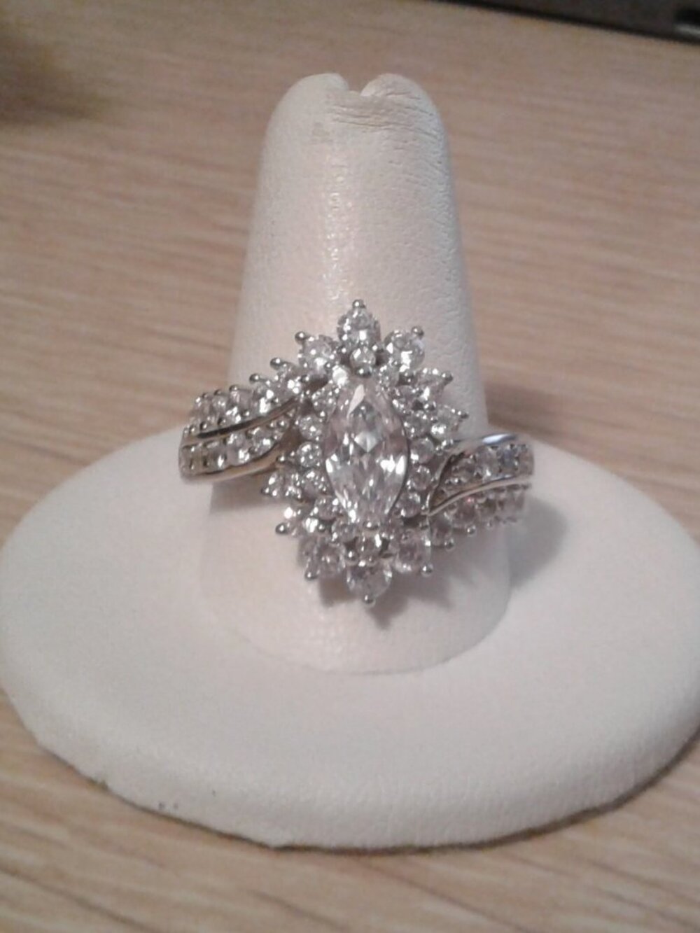 BCO269 Bella Luce CZ Crossover Design Ring 4.31ctw. Sz.10 LNC